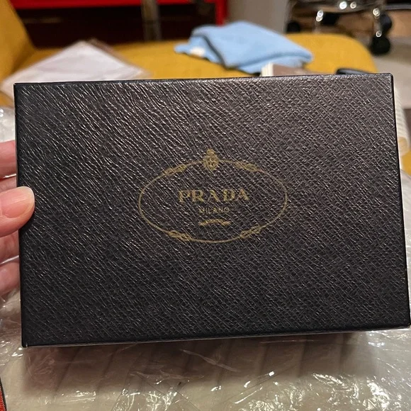 ?Prada Vintage 90s Lucite chain link belt black silver hardware display picture 1